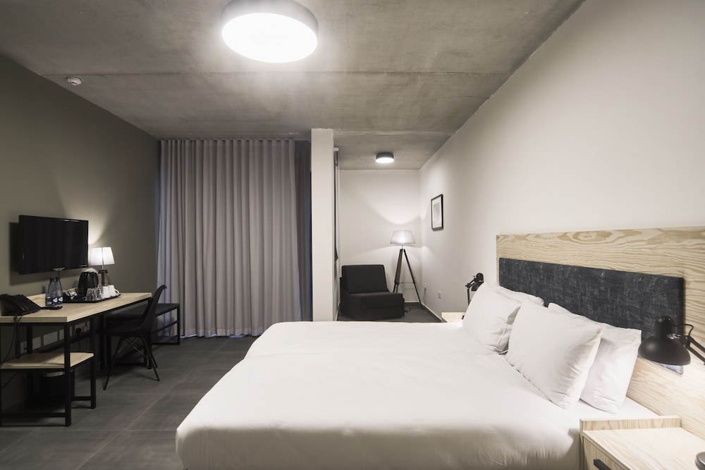 mr todd hotel