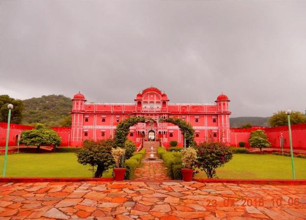 maharaja palace samode