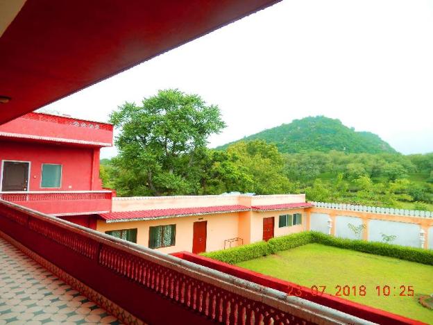 maharaja palace samode