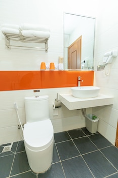 7 days premium hotel