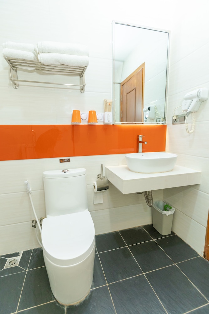 7 days premium hotel