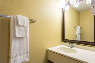 americas best value inn fredonia ny