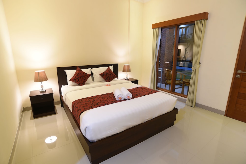 toms inn pecatu