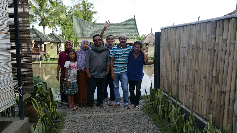 cahaya tetebatu inn