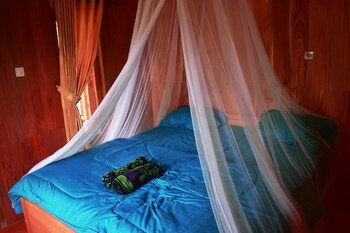 cahaya tetebatu inn