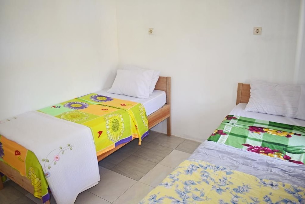 cahaya tetebatu inn