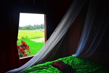 cahaya tetebatu inn
