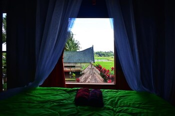 cahaya tetebatu inn