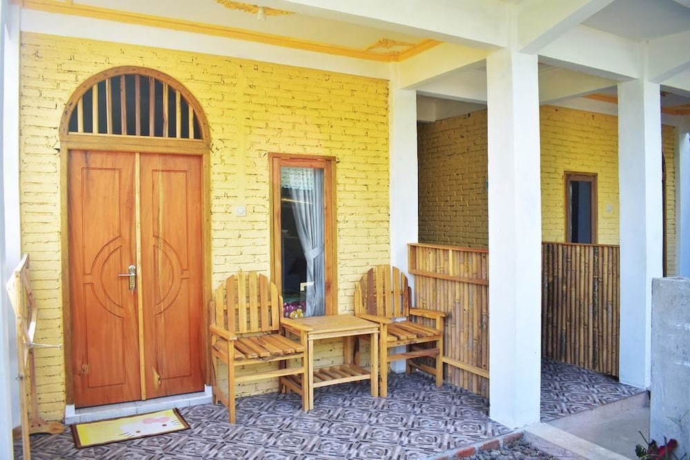 cahaya tetebatu inn