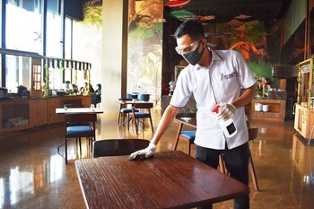 luminor hotel airport sidoarjo by wh