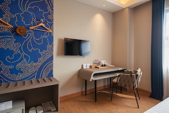 luminor hotel airport sidoarjo by wh