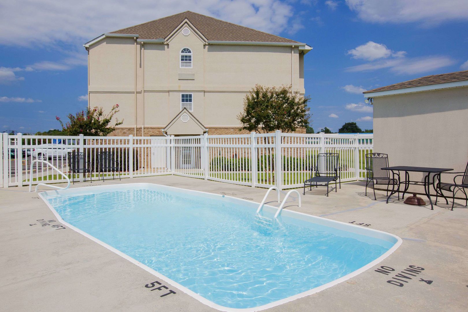 microtel inn and suites by wyndham albertville