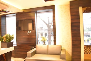 hotel uday palace