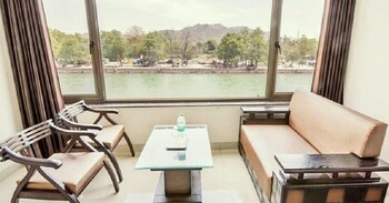 anand niketan by bonjour on the ganges