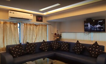 waii inetrnational hotel