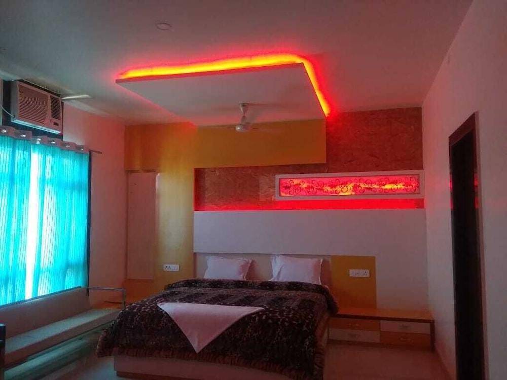 hotel royal country club