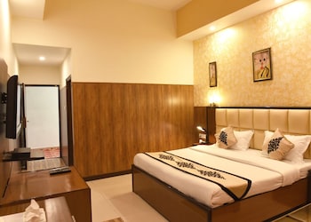 sona pristine hotel