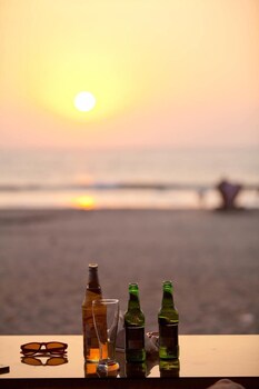 madhu beach huts