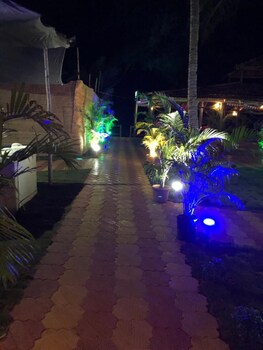 madhu beach huts
