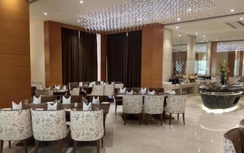 nataraj sarovar portico jhansi