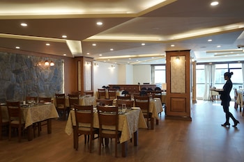Jai Hotels,Ging Tea Garden>>Darjeeling,3.5 star