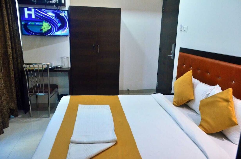 the best hotel mumbai