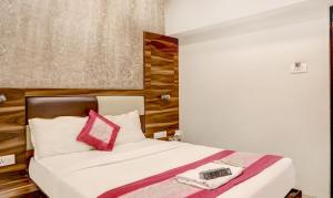 hotel plaza executive kurla