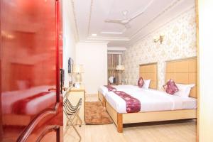 Hotel Galaxy Grand,Golf City,3 star