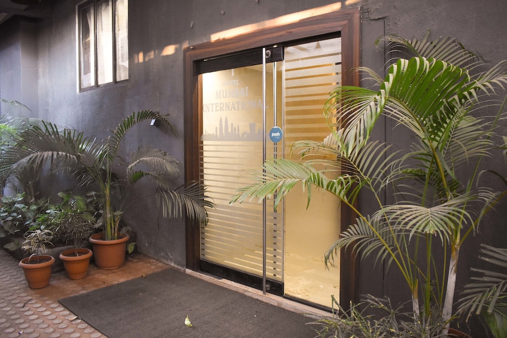hotel mumbai international