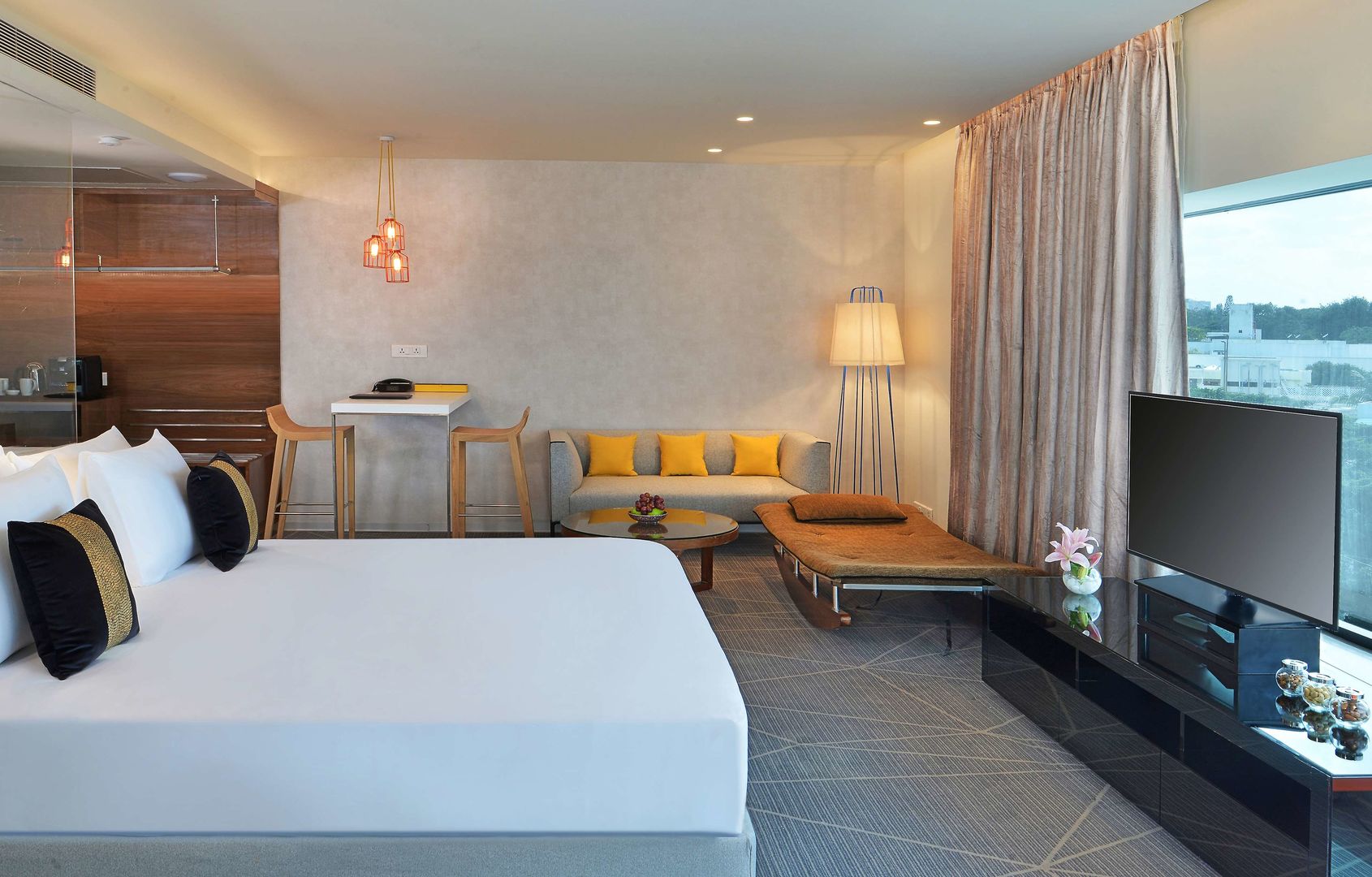 radisson bengaluru city center