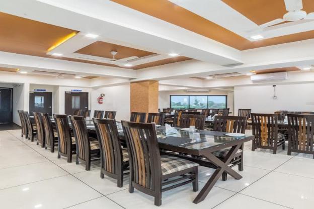 hotel zorba deesa
