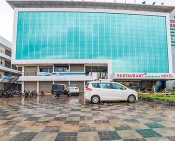 hotel zorba deesa