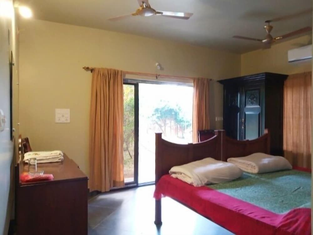 the garden bungalow