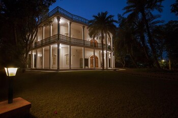 the garden bungalow