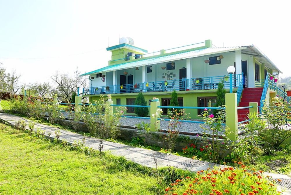 the chirping orchard