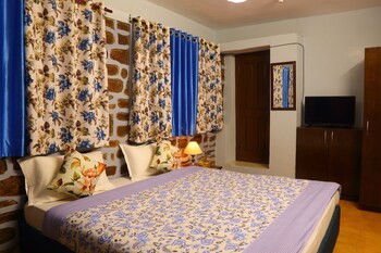 the chirping orchard