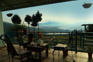 The Chirping Orchard,Mukteshwar>>Haldwani,3 star