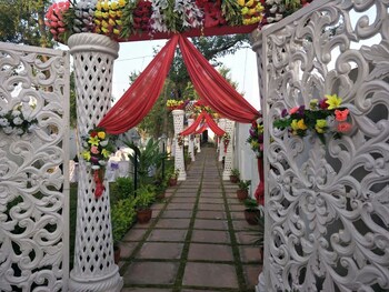 New Hotel Shiva,Bodhgaya>>Bodh Gaya,3 star