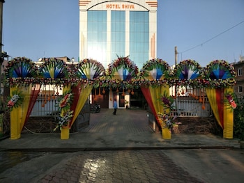 New Hotel Shiva,Bodhgaya>>Bodh Gaya,3 star