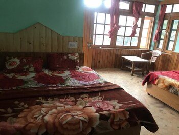 Sharda House,Kullu>>Himachal Pradesh,2 star