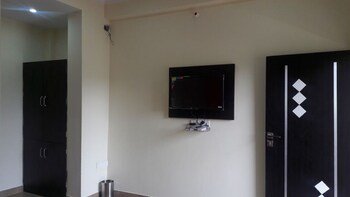 Royal Zayka Hotel & Restaurant,Pushkar>>Ajmer,3 star