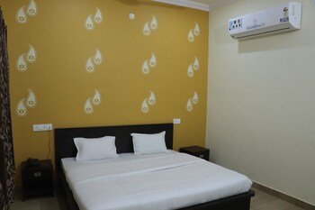 royal zayka hotel and restaurant