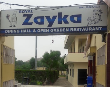 royal zayka hotel and restaurant