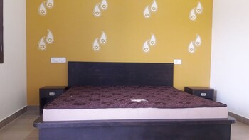 royal zayka hotel and restaurant