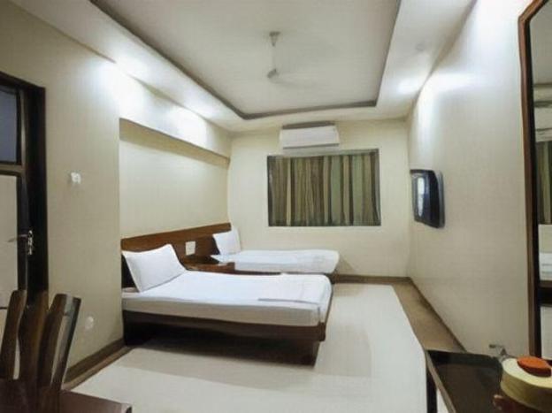 hotel bombay international