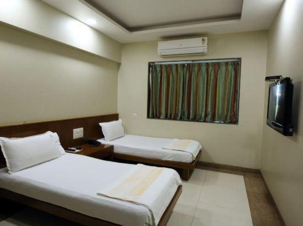 hotel bombay international