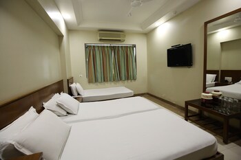 hotel bombay international