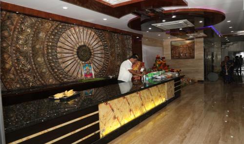 Hlv Grand Inn,Gandhi Nagar>>Bengaluru,3 star