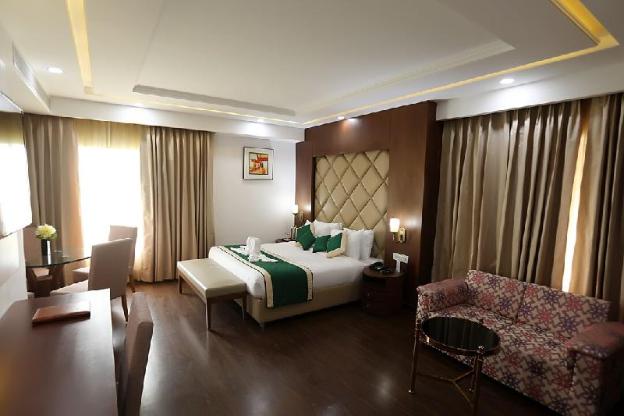 comfort hotel gms grand