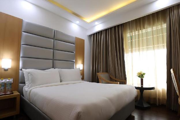 comfort hotel gms grand